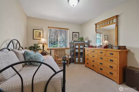 Bedroom - 13005 37th Ln, Spokane Valley, WA 99206 photo 3 of 5