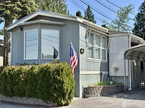 341 N Georgia Ave, East Wenatchee, WA 98802