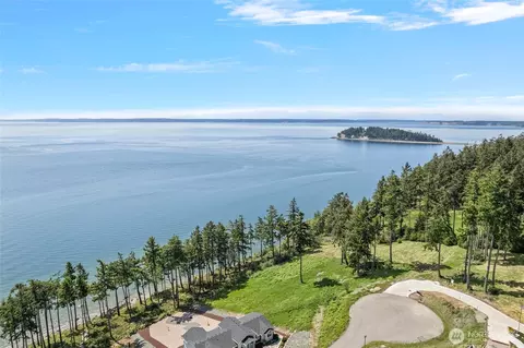 1420 Sergios View Ln, Oak Harbor, WA 98277