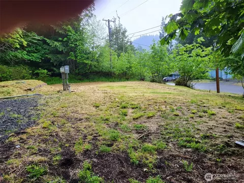 60 N Hemlock Ln, Port Angeles, WA 98362