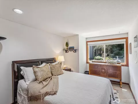 Bedroom - 14112 26th Ct SE, Mill Creek, WA 98012 photo 3 of 5