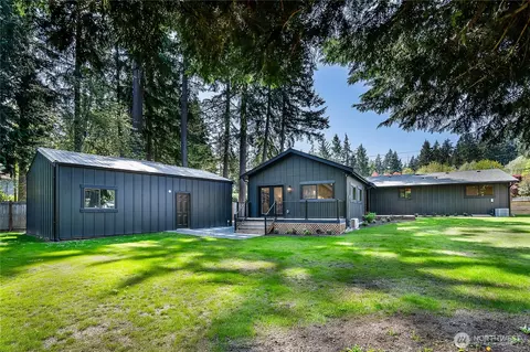 Exterior - 22009 Vine Rd, Brier, WA 98036 photo 10 of 10