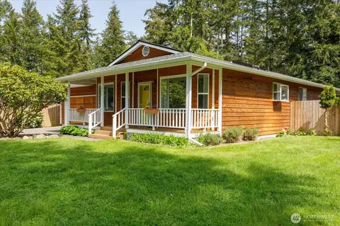 844 Shangri-la Cir, Coupeville, WA 98239