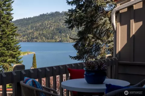 1 Morning Beach Dr #26, Bellingham, WA 98229