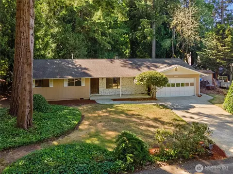 3613 Donnelly Dr SE, Olympia, WA 98501