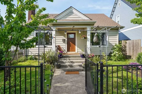 310 W 21st St, Vancouver, WA 98660