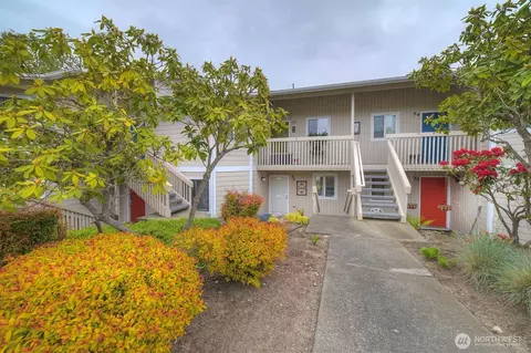 19764 NW 3rd Ave #55, Poulsbo, WA 98370