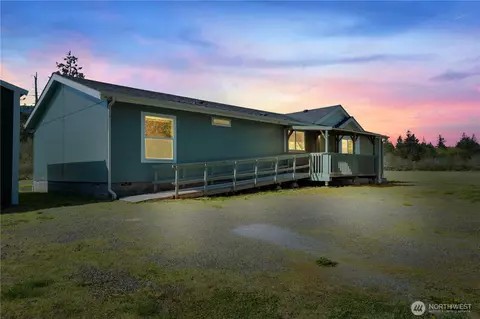 62 Hoffman Rd, Port Angeles, WA 98363