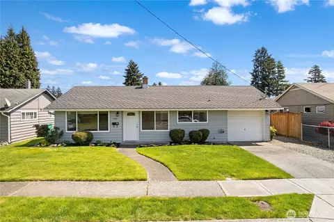 940 D St SE, Auburn, WA 98002
