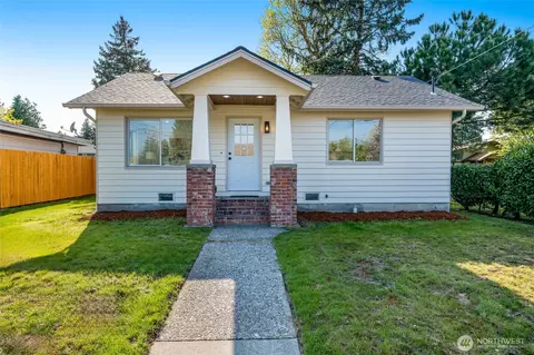 223 M St SE, Auburn, WA 98002