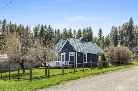 600 S 2nd St, Roslyn, WA 98941