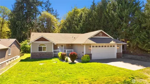 1406 Graham Dr, Camano Island, WA 98282