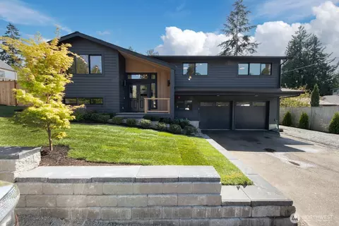 13522 28th Ave NE, Seattle, WA 98125