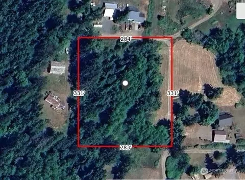 9999 Graystone Ln, Port Angeles, WA 98362