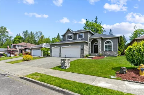 18431 Newport Dr, Arlington, WA 98223