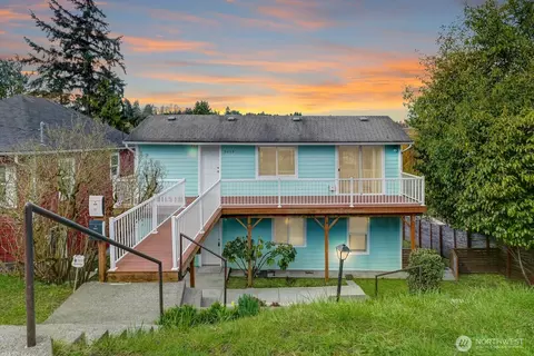 3813 37th Ave S, Seattle, WA 98118