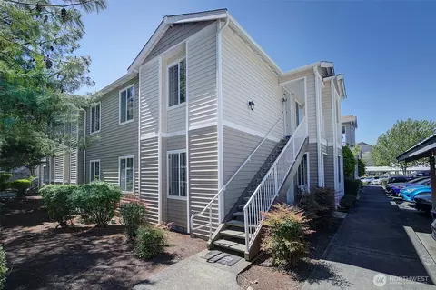 10015 186th Pl E #209, Puyallup, WA 98375