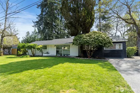 8518 Mount Tacoma Dr SW, Lakewood, WA 98498