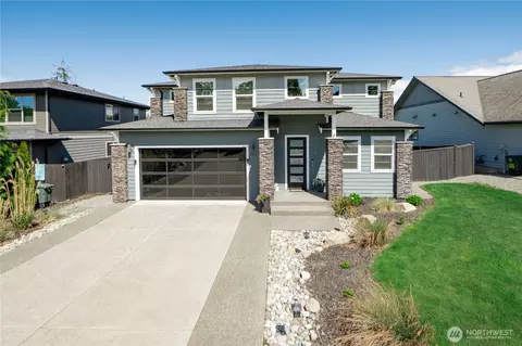 5411 Beach Rock Loop Dr, Blaine, WA 98230
