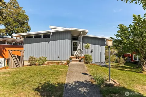 122 124 Rogers St NW, Olympia, WA 98502
