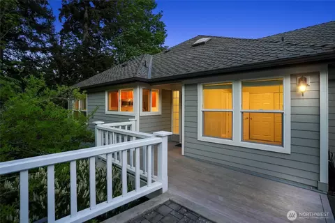 1414 NW 202nd Ln, Shoreline, WA 98177