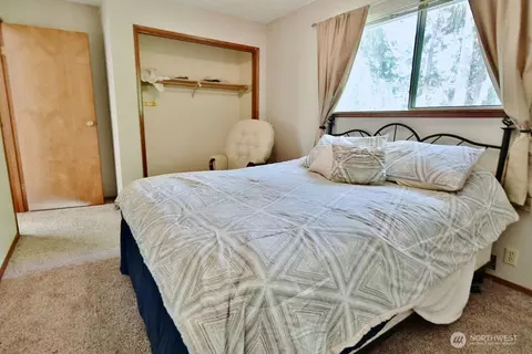 Bedroom - 70 Shadow Trl, Sequim, WA 98382 photo 4 of 4