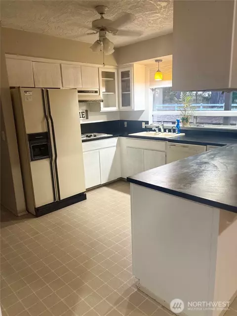 Kitchen - 70 Shadow Trl, Sequim, WA 98382 photo 3 of 3