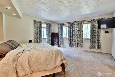 Bedroom - 70 Shadow Trl, Sequim, WA 98382 photo 3 of 4
