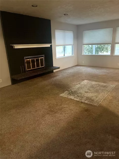 Living - 70 Shadow Trl, Sequim, WA 98382 photo 2 of 4