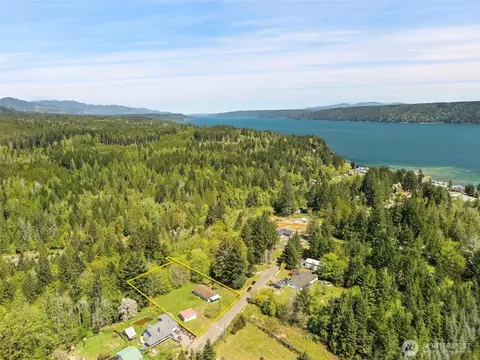 450 N Schoolhouse Hill Rd, Hoodsport, WA 98548