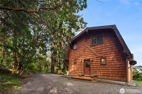 20627 87th Ave SW, Vashon, WA 98070
