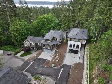 1343 211th Ave NE, Sammamish, WA 98074
