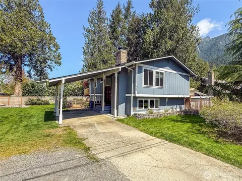 900 NE 5th St, North Bend, WA 98045