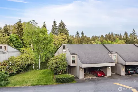 6640 137th Ave NE #501, Redmond, WA 98052