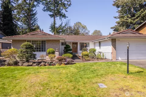 7712 96th Ave SW, Lakewood, WA 98498