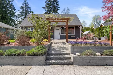 823 Cushing St SW, Olympia, WA 98502