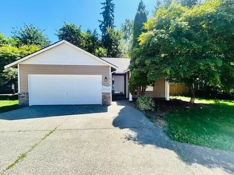 13827 93rd Ave E, Puyallup, WA 98373