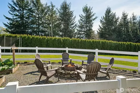 Exterior - 44704 228th Ave SE, Enumclaw, WA 98022 photo 4 of 8