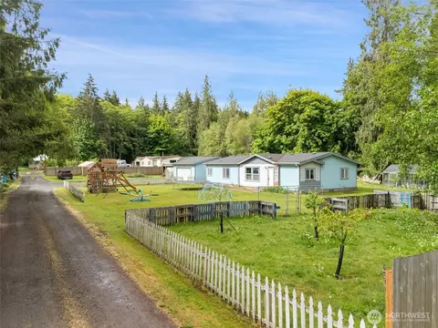 114 Harmony Ln, Port Angeles, WA 98362