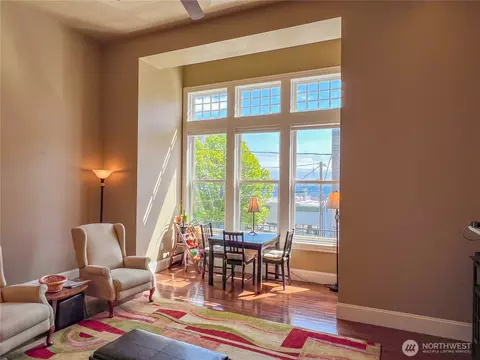 830 Water St #302, Port Townsend, WA 98368