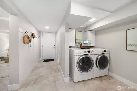 Other - 2423 Everett Ave E, Seattle, WA 98102 photo 4 of 8