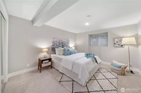 Bedroom - 2423 Everett Ave E, Seattle, WA 98102 photo 3 of 3