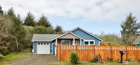 531 Point Brown Ave SW, Ocean Shores, WA 98569