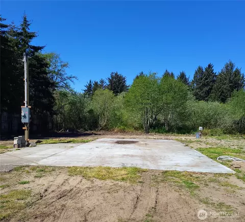 33 Linder Ln, Westport, WA 98595