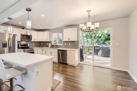 Kitchen - 11130 3rd Pl SE, Everett, WA 98208 photo 4 of 4