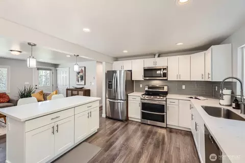 Kitchen - 11130 3rd Pl SE, Everett, WA 98208 photo 1 of 4