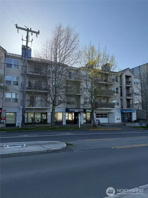 9750 Greenwood Ave N #403, Seattle, WA 98103