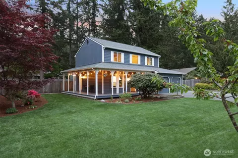 8714 Oxford Ct SE, Lacey, WA 98503