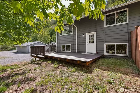 2016 286th St E, Roy, WA 98580