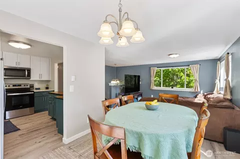Dining - 2016 286th St E, Roy, WA 98580 photo 2 of 2